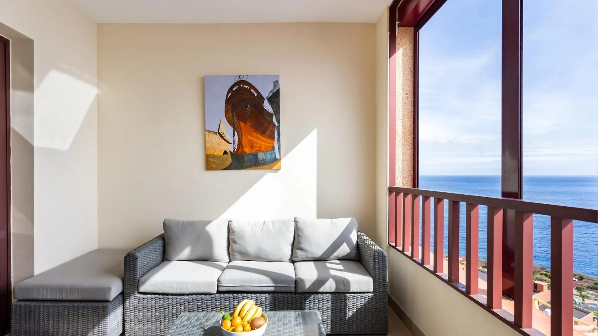 Home2Book Comfy Apartment With Ocean Views Radazul